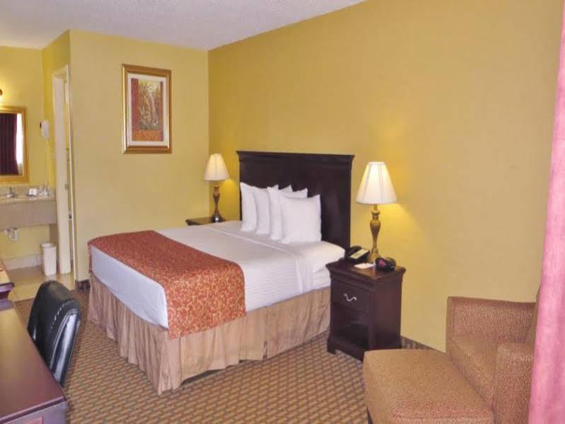 Mai Hana Hotel- Intl Drive, Trademark Collection By Wyndham Williamsburg Exterior photo